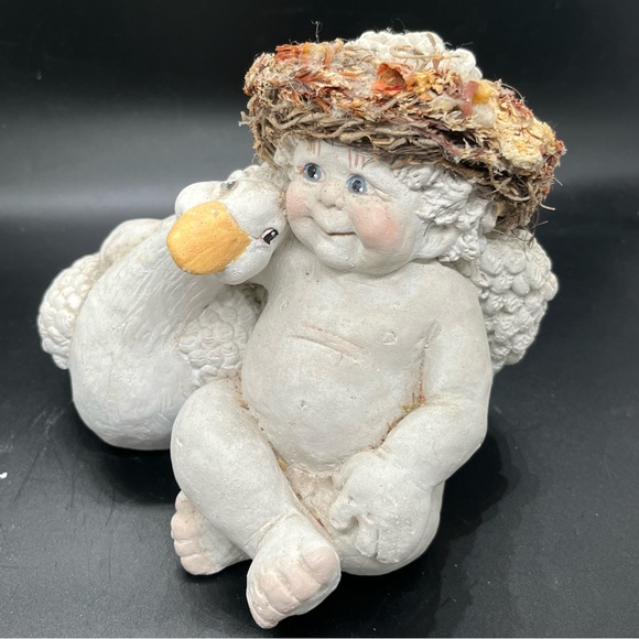 Dreamsicles Cherub with Duck Figurine Signed "Kristin" large - Picture 2 of 13